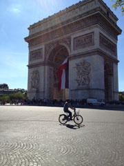 pyörilijä Pariisissa